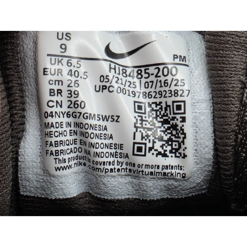 Nike revolution women